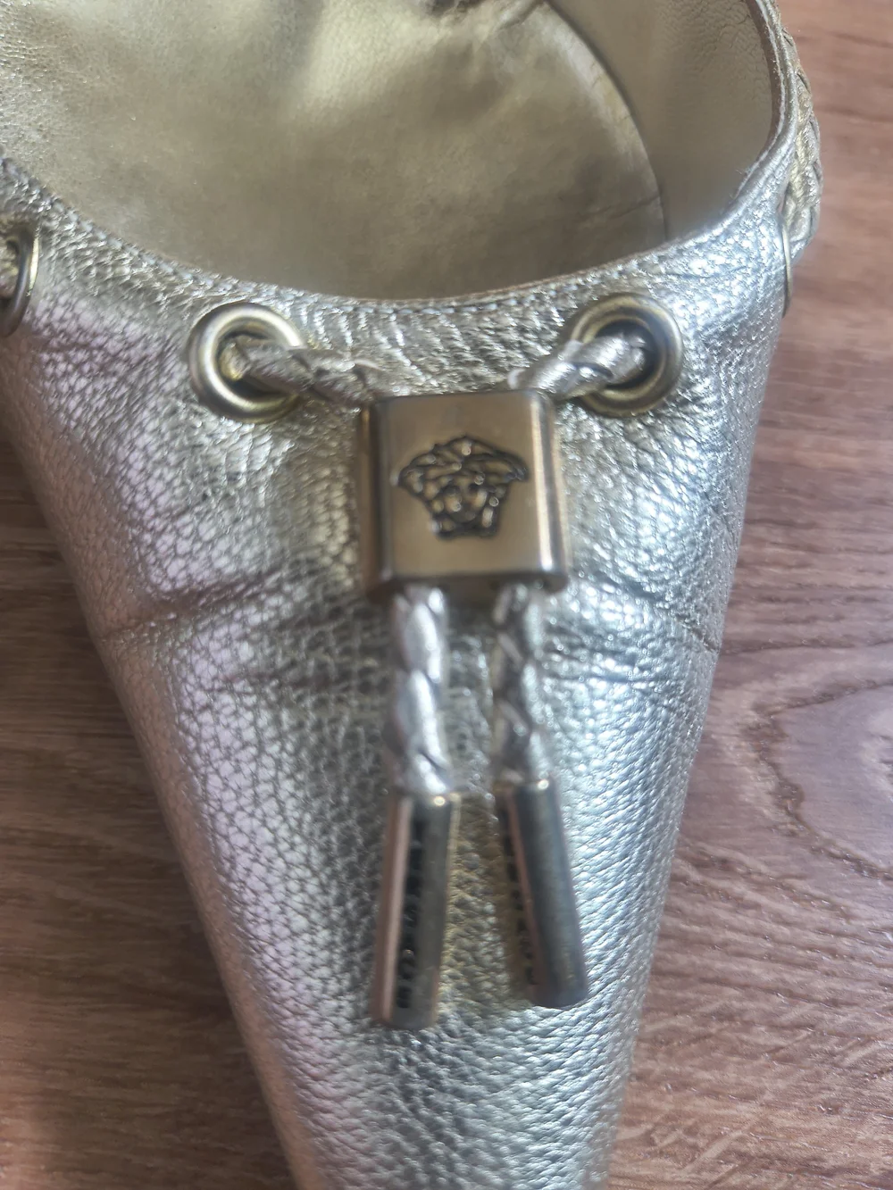 Versace elegant champagne